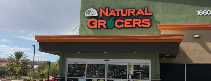 Natural Grocers is one of Lugares favoritos de Mike.