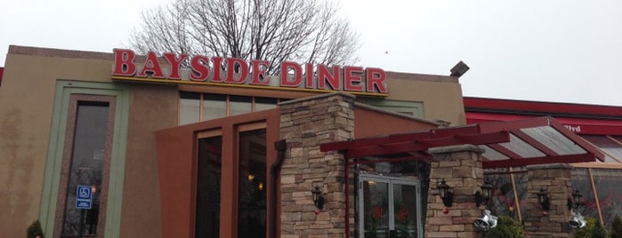 Bayside Diner is one of Tempat yang Disukai Marc.