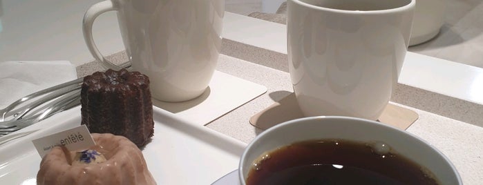 entêté coffeeroastery is one of 韓国・서울【カフェ・スイーツ】.