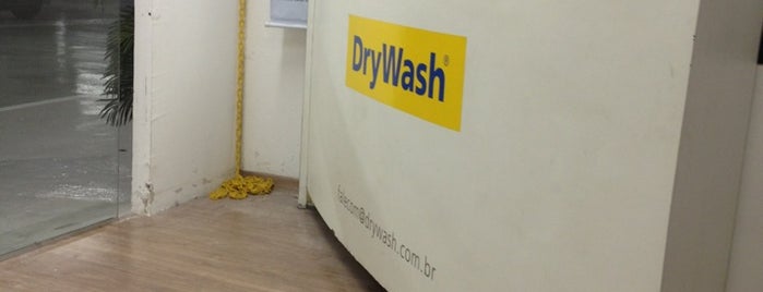 Dry Wash is one of Shopping Tijuca.
