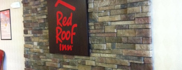 Red Roof PLUS+ Boston - Mansfield/ Foxboro is one of Lieux qui ont plu à Brew.
