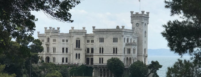 Castello di Miramare is one of die sehenswürdigkeit.
