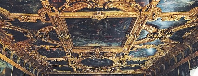 Palazzo Ducale is one of สถานที่ที่ Alan ถูกใจ.