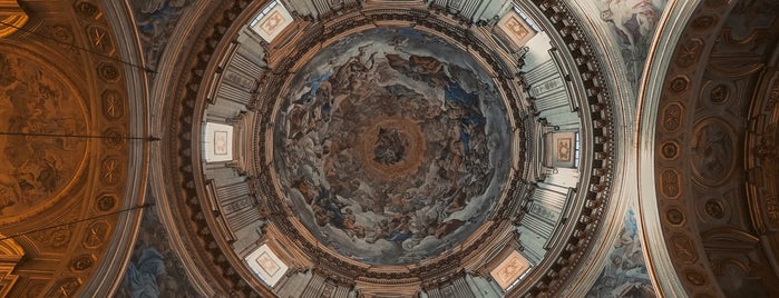 Duomo di Napoli is one of Orte, die Alan gefallen.
