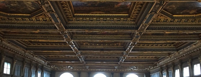 Palazzo Vecchio is one of Lieux qui ont plu à Alan.