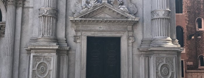 Chiesa Di San Moisè is one of Alanさんのお気に入りスポット.