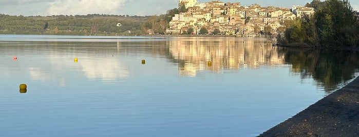 Lago di Bracciano is one of Italia.