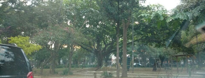 Praça do Centenário is one of Lugares favoritos de Thiago.