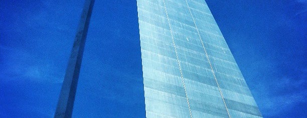 Gateway Arch is one of Unusual Elevators Of The World.