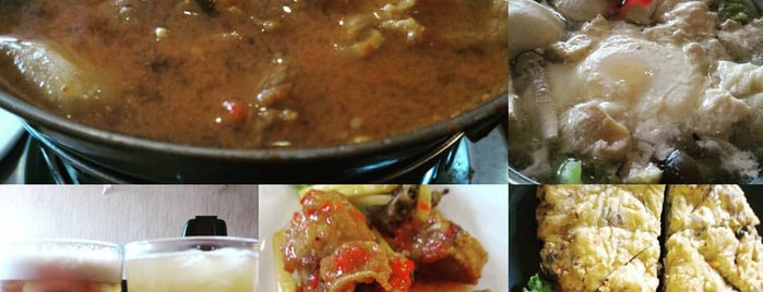 The Boiling Pot is one of Try Culinary Food in Jakarta.