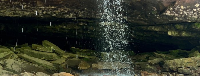 Glory Hole Falls is one of bentonville.