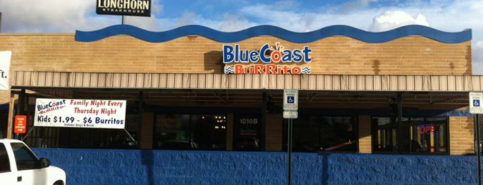 Blue Coast Burrito is one of Tempat yang Disukai Lauren.