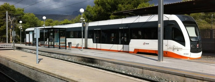 Estación FGV Benidorm is one of Estaciones de Tren.