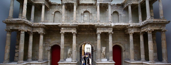 Pergamonmuseum is one of Essential NYU: Berlin.