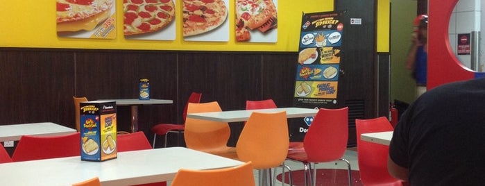 Domino's Pizza is one of Atif'in Beğendiği Mekanlar.
