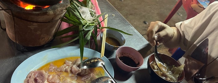 ป้านาง หมูจุ่ม (Pa Nang) is one of ชิมไป เที่ยวไป บ่นไป: กทม..