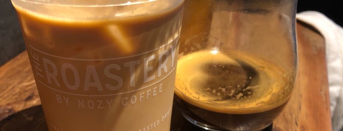 The Roastery by Nozy Coffee is one of สถานที่ที่ Deb ถูกใจ.