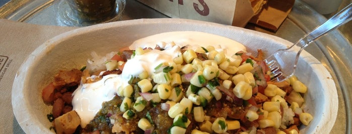 Chipotle Mexican Grill is one of Chris 님이 좋아한 장소.