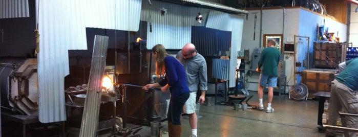 The Glass Forge is one of Locais curtidos por Krys.