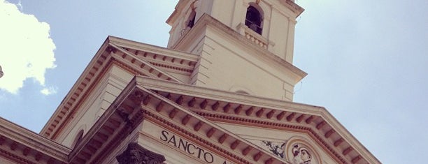 Igreja Matriz de Santo Antônio is one of major estile.