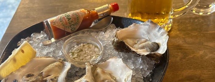 White Horse Oyster & Seafood Bar is one of Nolfo Scotland Foodie Spots.