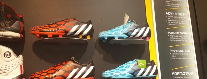 Adidas Outlet Store is one of FATOŞさんのお気に入りスポット.