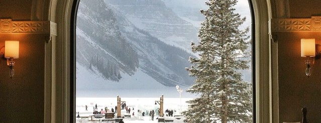 The Fairmont Chateau Lake Louise is one of Ideas for future holidays.