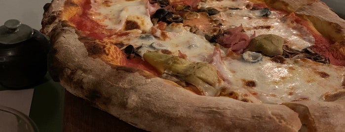 Pizza E Core is one of Merida.