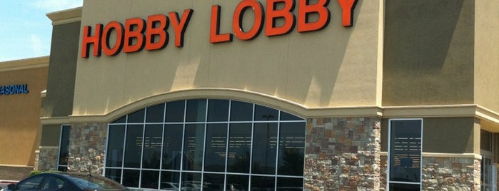 Hobby Lobby is one of Tempat yang Disukai Bradley.