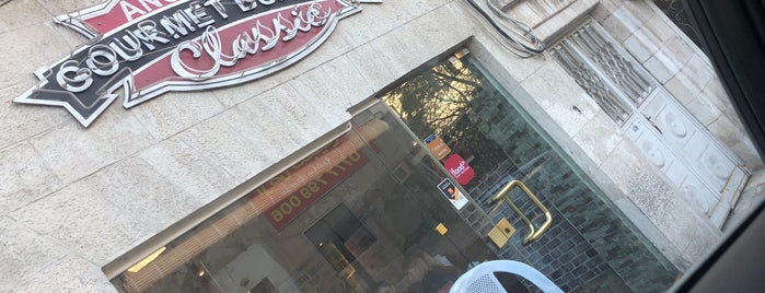 Gourmet Burgers Classic is one of Amman Top Burgers.