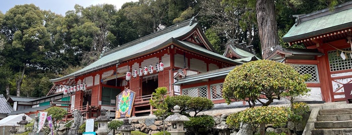 粉河産土神社 is one of 神社仏閣.