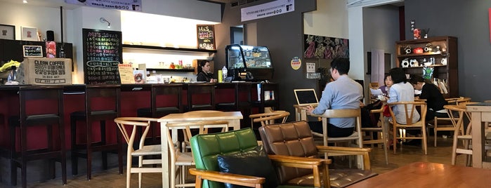 謎思咖啡 Mi's Café is one of Food_Kaohsiung.
