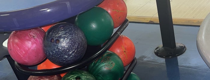 Cupey Bowling is one of Kidz Places.
