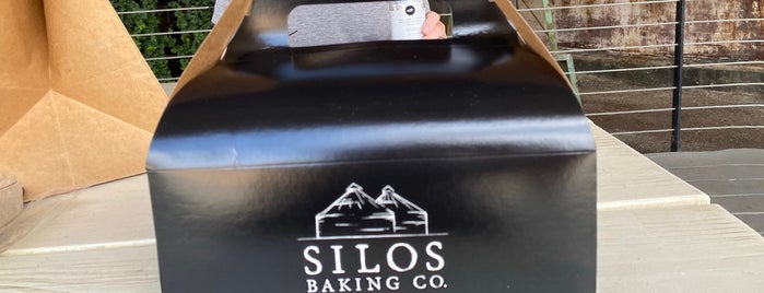 Silos Baking Co. is one of Locais curtidos por Brittney.
