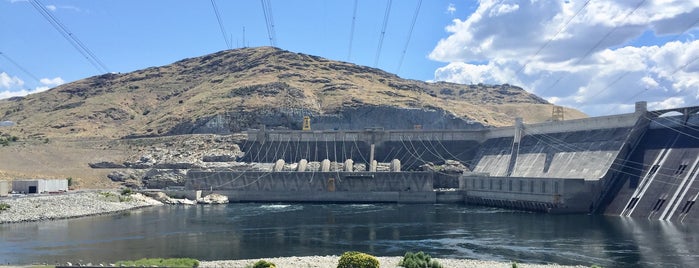 Grand Coulee Dam Visitor Center is one of Orte, die Anthony gefallen.