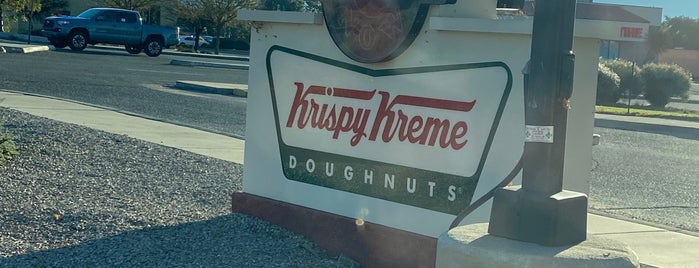 Krispy Kreme Doughnuts is one of Day to Day.