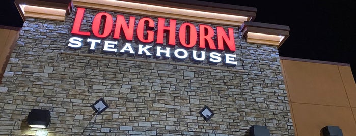 LongHorn Steakhouse is one of Orte, die Francisco gefallen.