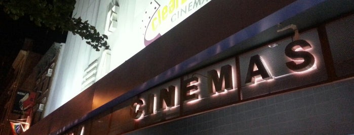 Cinépolis Chelsea is one of John'un Beğendiği Mekanlar.