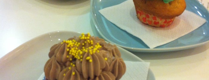 lovely cupcakes cafe is one of Patra.