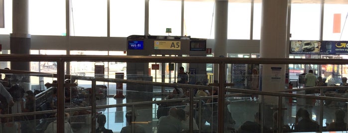 Gate A5 is one of Italy.