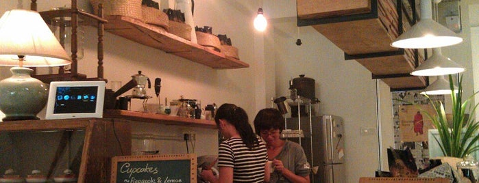 Aku Cafe & Gallery is one of asmaraKOPI。。。a place called CAFE.