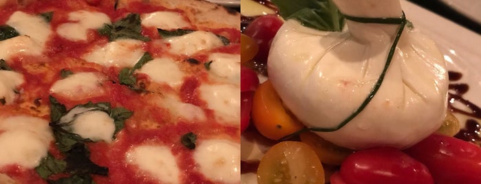 DOUGH Pizzeria Napoletana is one of Posti che sono piaciuti a PILAR.