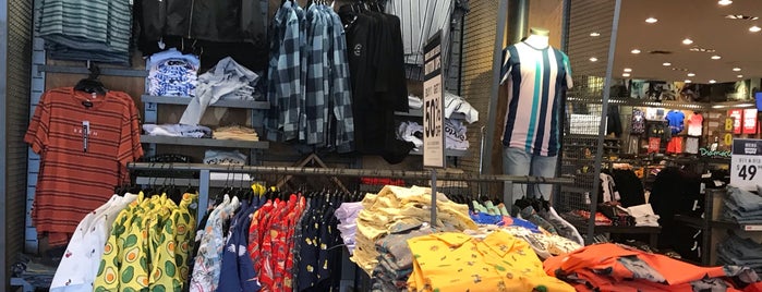 Tilly's is one of Freaker USA Stores Pacific Coast.