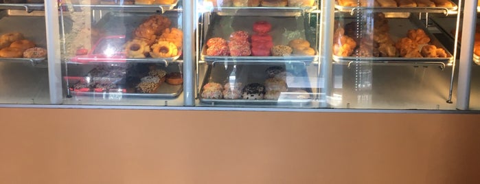 Donut Depot is one of Eating Spots.