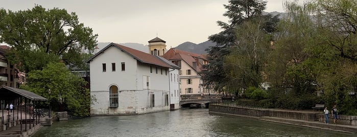 Annecy is one of Nouf's Saved Places.