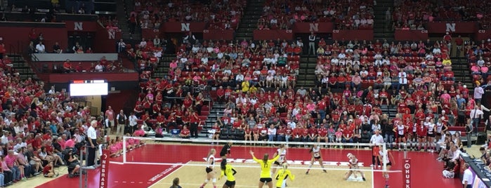 Bob Devaney Sports Center is one of Tempat yang Disukai Krista.