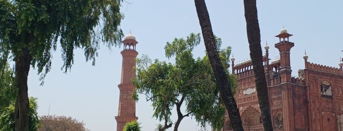 بادشاہی مسجد is one of Pakistan.
