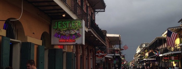 Jester Mardi Gras Daiquiris 619 Bourbon Street is one of สถานที่ที่ Justin ถูกใจ.
