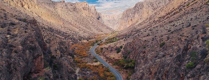 Noravank Monastery Road is one of Alberto'nun Beğendiği Mekanlar.