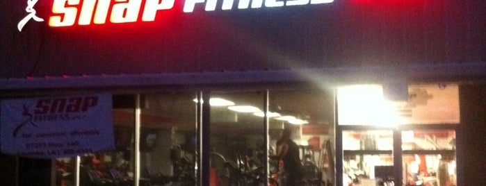 Snap Fitness Lacombe is one of Zurielさんのお気に入りスポット.